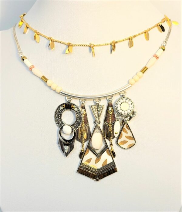 collier lovely