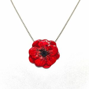 collier coquelicot